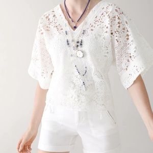 White House Black Market Lace Kimono Style top in XS